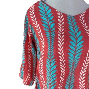 Escapada Coral Turquoise Leaf Print V-Neck 3/4 Sleeve Tunic Top Size Medium
